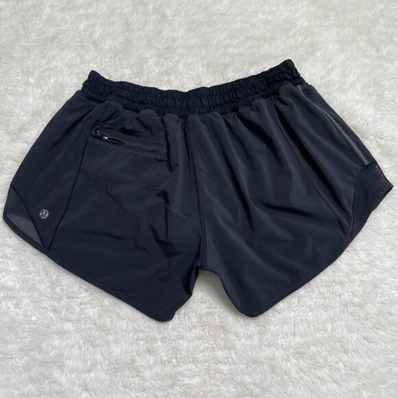 lululemon athletica Pants - Lululemon Women's Black Hotty Hot Shorts Size 6